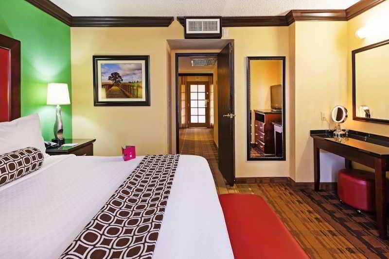 คราวน์ พลาซา สวีท ฮุสตัน - เนียร์ชูการ์แลนด์ Hotel ฮูสตัน ภายนอก รูปภาพ